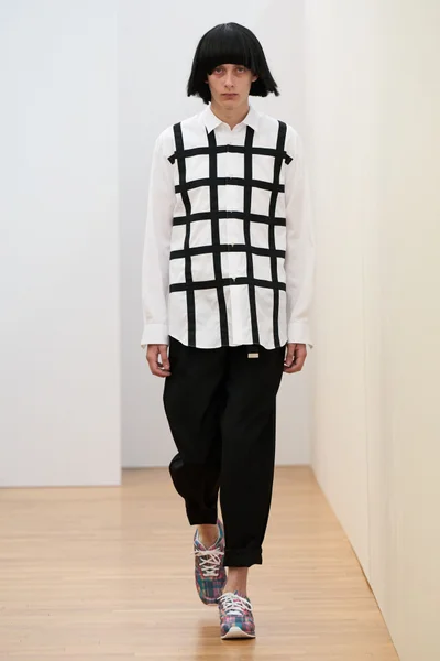 Look 23